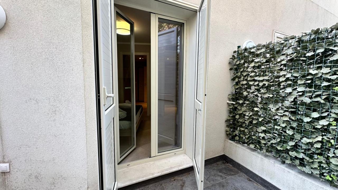 Le Midi 8 By Estates Cannes Bagian luar foto