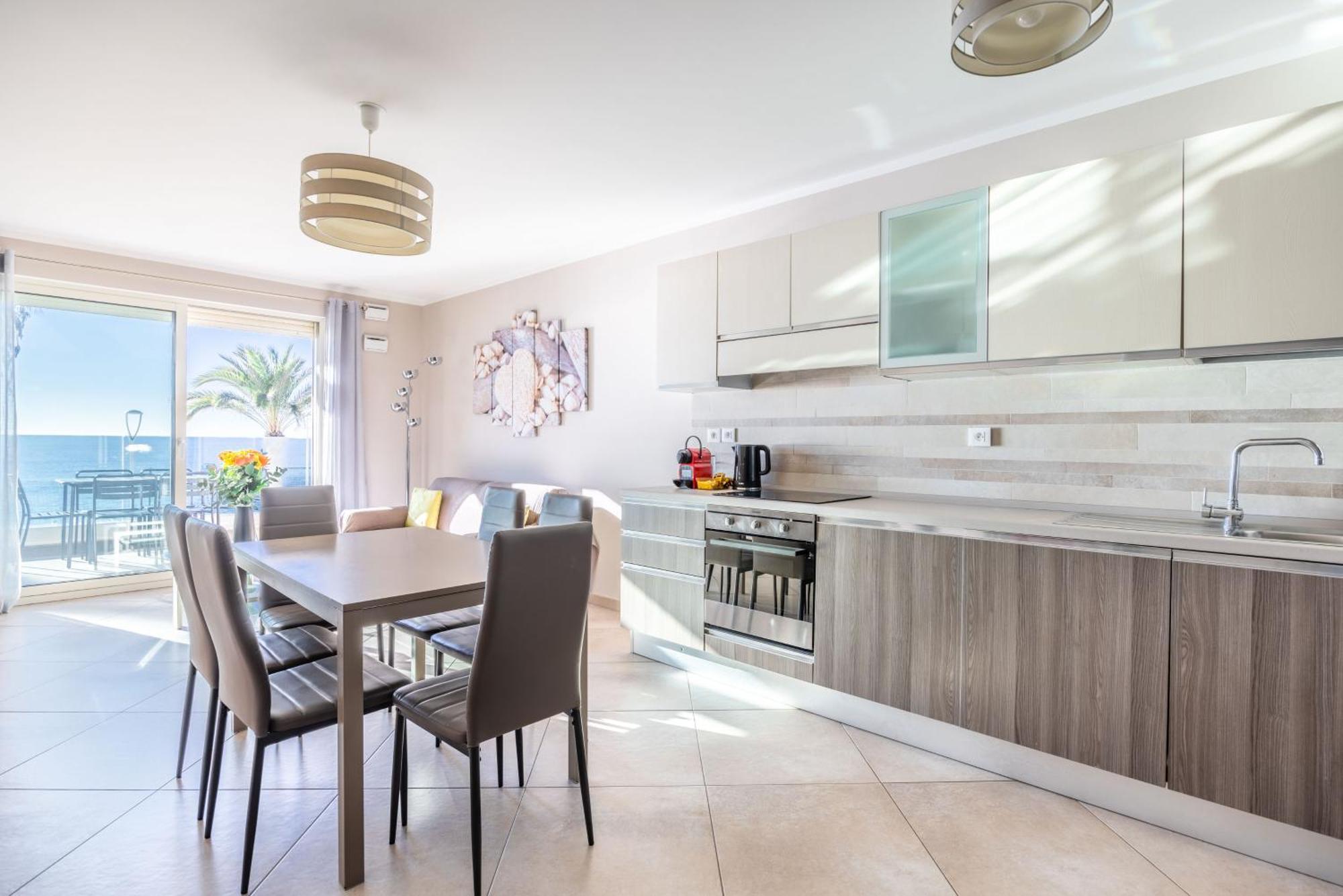 Le Midi 8 By Estates Cannes Bagian luar foto
