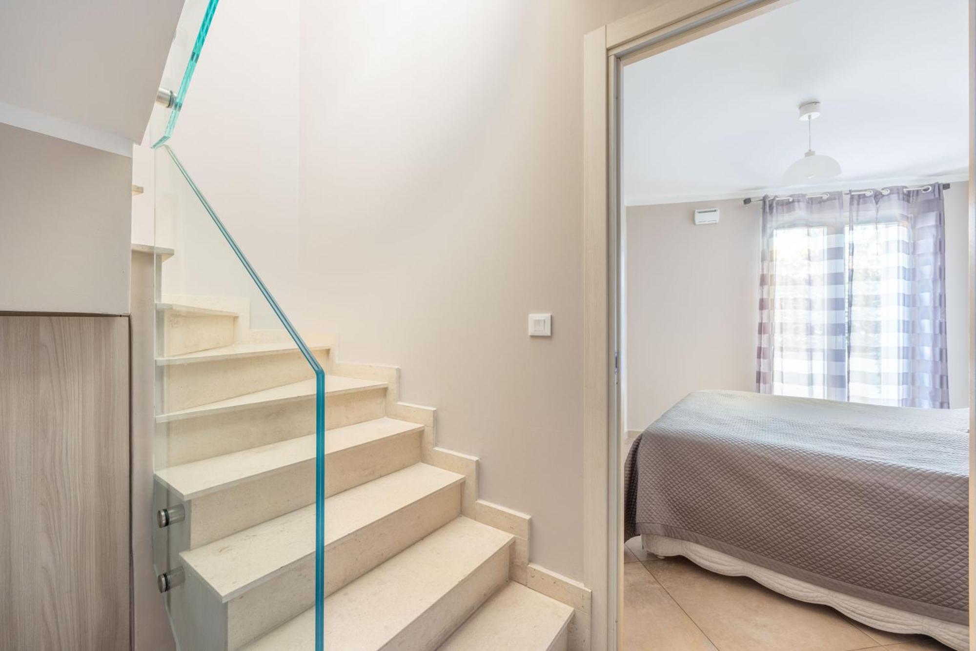 Le Midi 8 By Estates Cannes Bagian luar foto