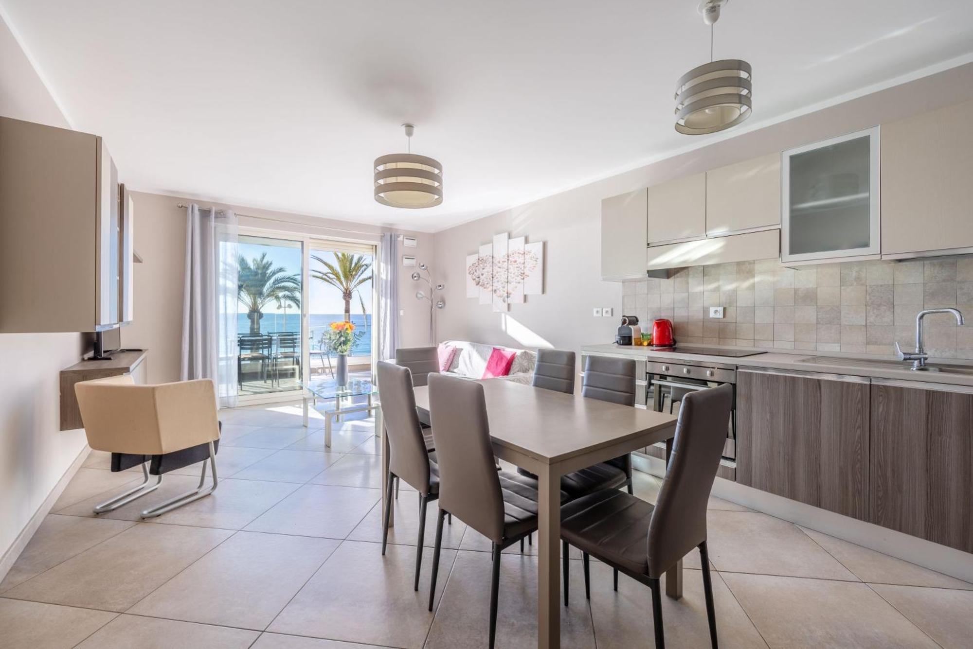 Le Midi 8 By Estates Cannes Bagian luar foto