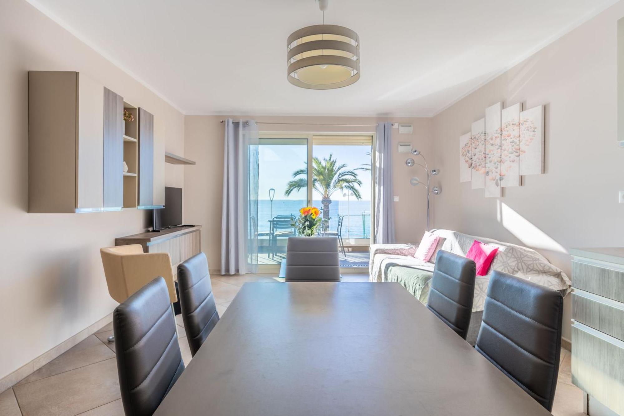 Le Midi 8 By Estates Cannes Bagian luar foto