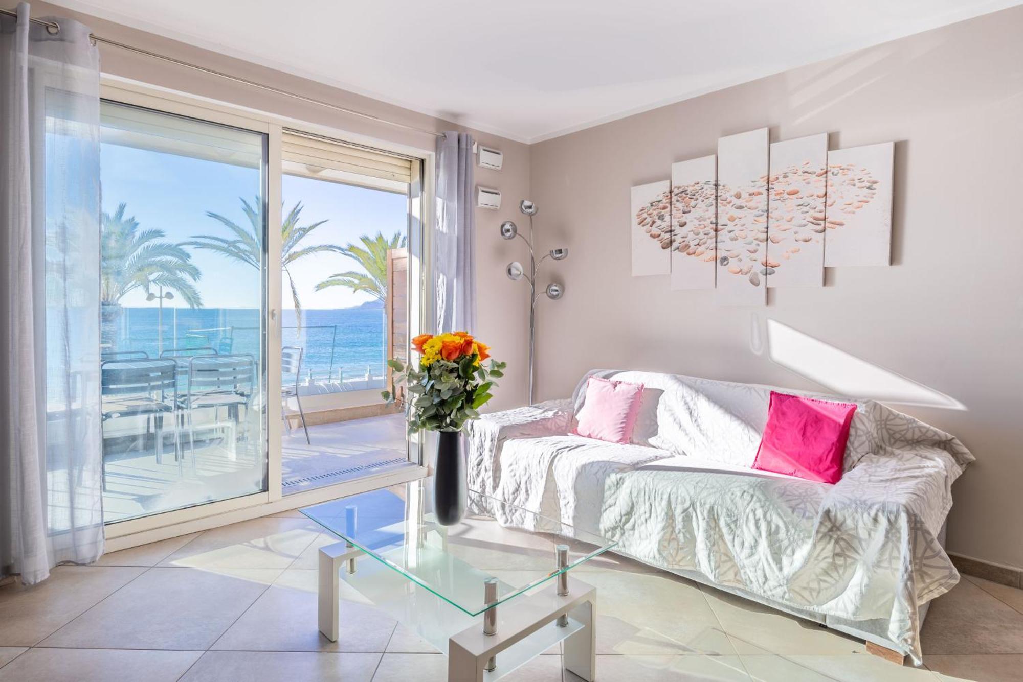 Le Midi 8 By Estates Cannes Bagian luar foto