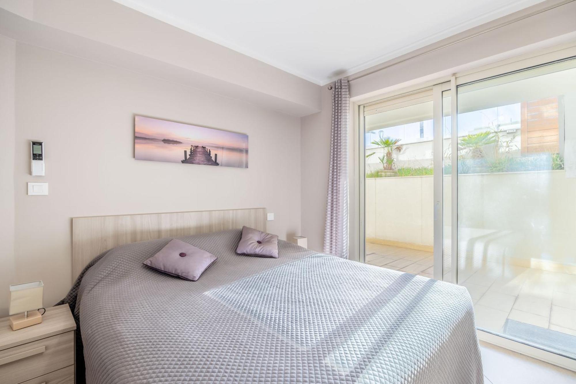 Le Midi 8 By Estates Cannes Bagian luar foto
