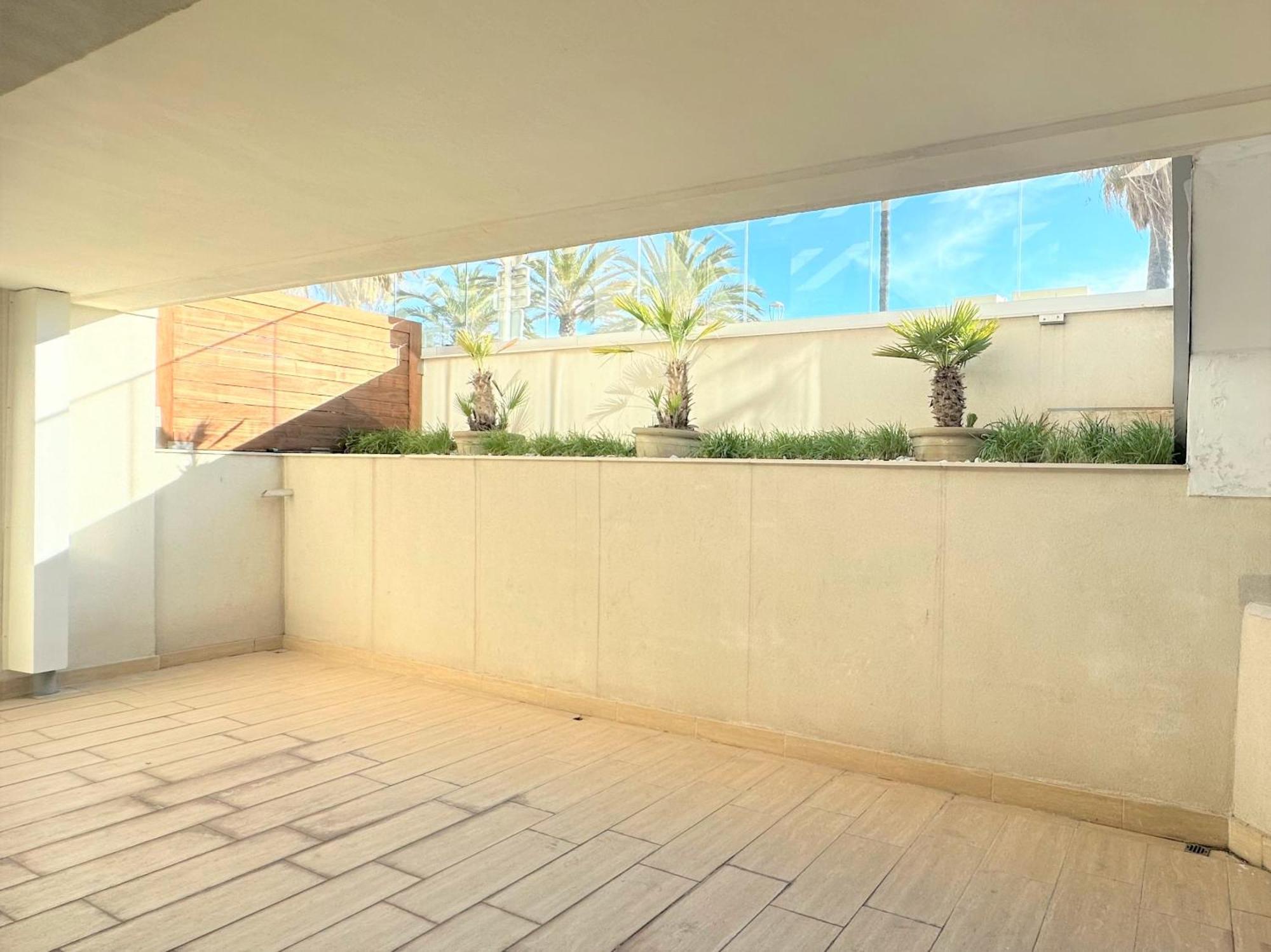 Le Midi 8 By Estates Cannes Bagian luar foto